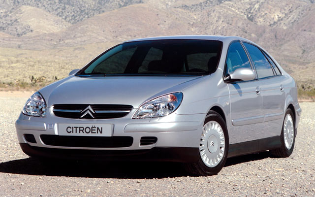Citroën C5 I (2001-2007) – schematy bezpieczników i przekaźników