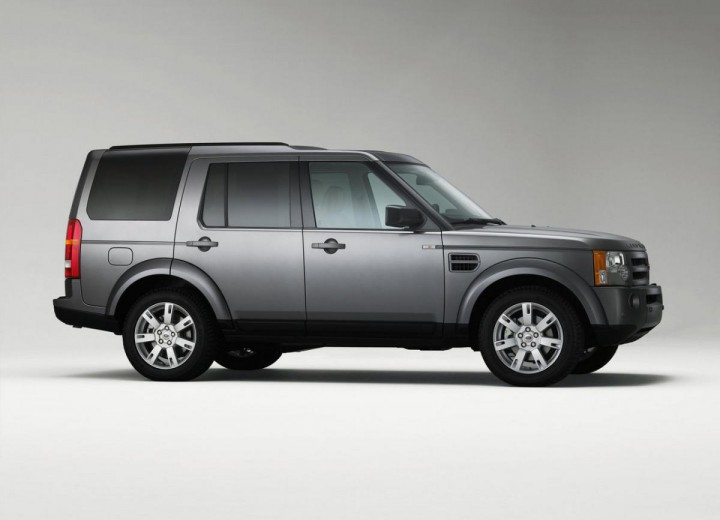 Land Rover Discovery III i LR3 (L319) (2004-2009) – schematy bezpieczników i przekaźników