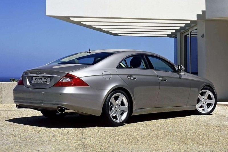 Mercedes-Benz CLS W219 (2004-2010) – schematy bezpieczników i przekaźników