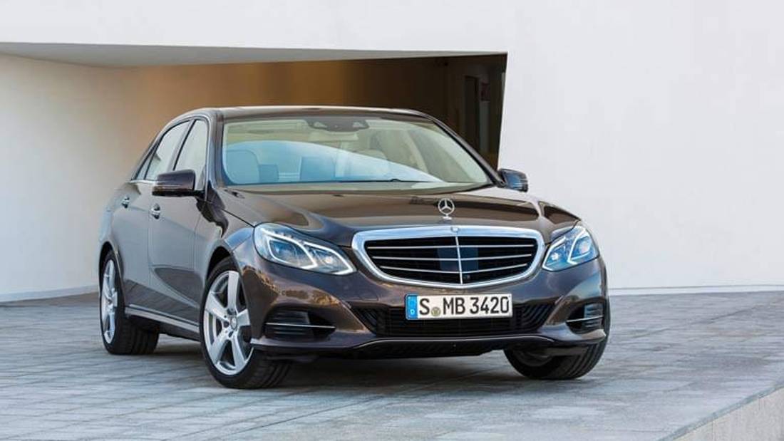 Mercedes-Benz Klasa E W212 (2010-2016) – schematy bezpieczników i przekaźników