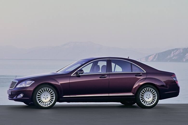 Mercedes-Benz Klasa S W221 i CL C216 (2006-2014) – schematy bezpieczników i przekaźników