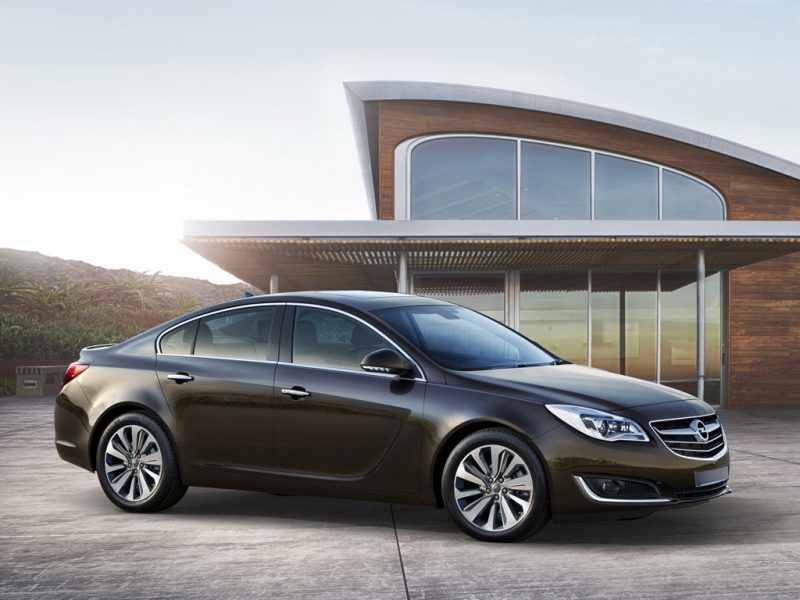 Opel Insignia A (2016-2017) – schematy bezpieczników i przekaźników