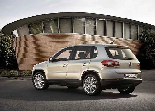 Volkswagen Tiguan I (2007-2016) – schematy bezpieczników i przekaźników
