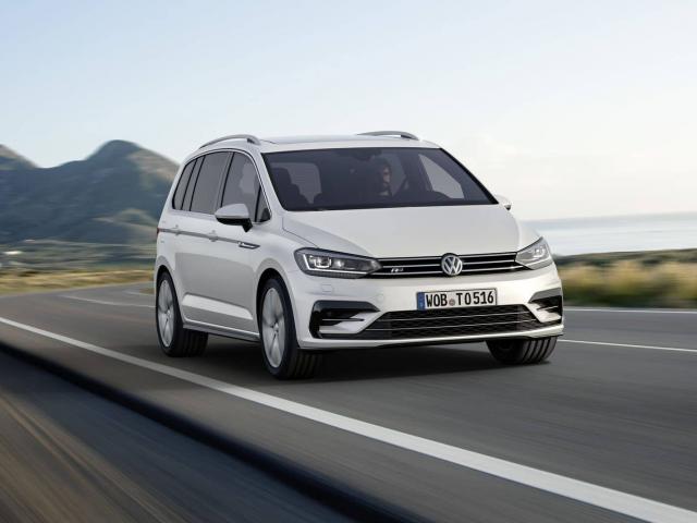 Volkswagen Touran II (5T) (2016-2020) – schematy bezpieczników i przekaźników
