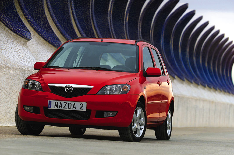 Mazda 2 I DY (2002-2007) – schematy bezpieczników i przekaźników