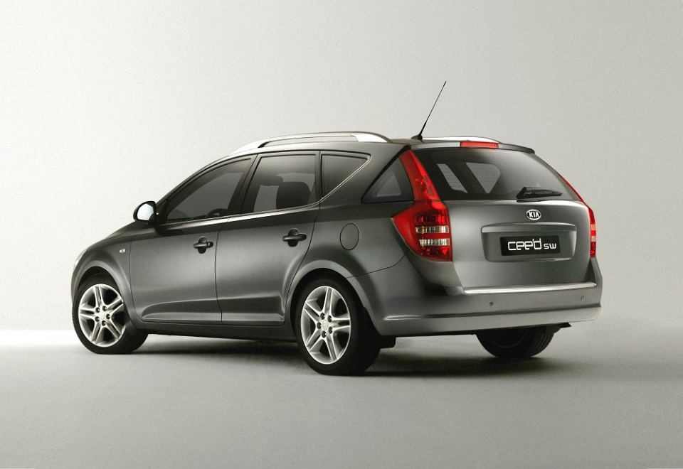 Kia Cee’d ED (2007-2012) – schematy bezpieczników i przekaźników