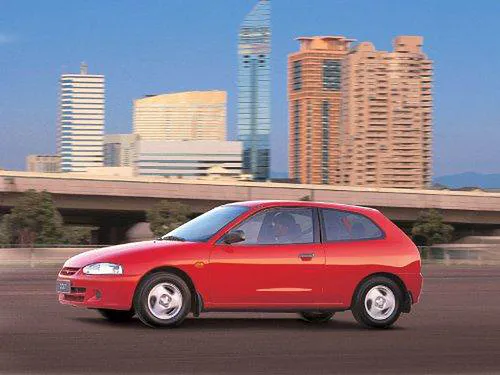 Mitsubishi Colt V (1996-2003) – schematy bezpieczników i przekaźników