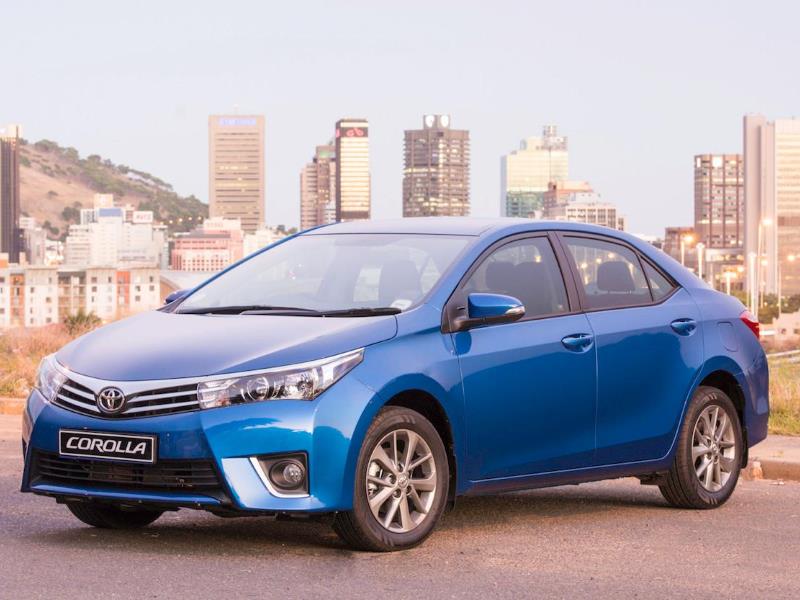 Toyota Corolla (E160, E170, E180) (2013-2018) – schematy bezpieczników i przekaźników