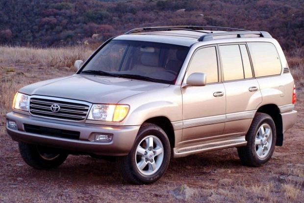 Toyota Land Cruiser 100/J100 (1998-2002) – schematy bezpieczników i przekaźników