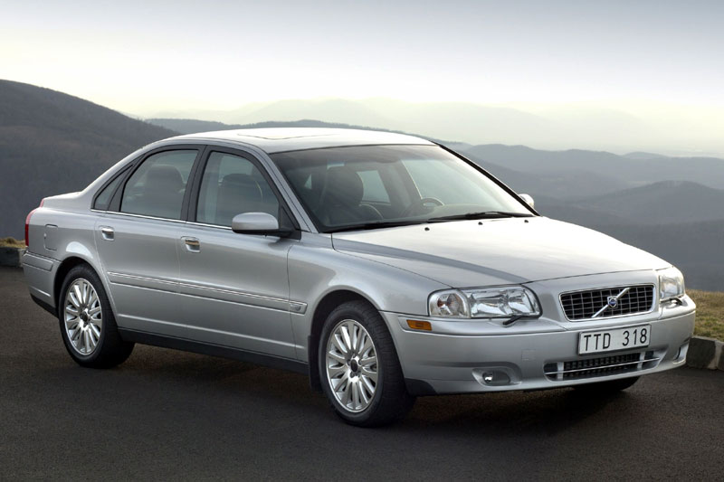 Volvo S80 (2001) – schematy bezpieczników i przekaźników