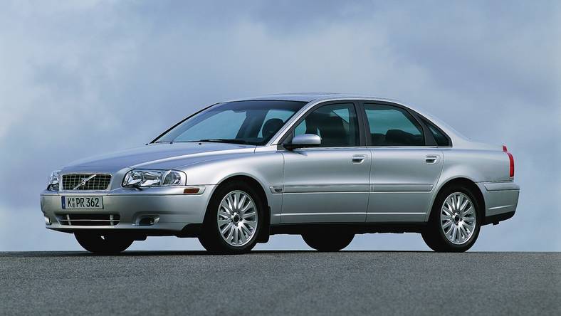 Volvo S80 (2006) – schematy bezpieczników i przekaźników