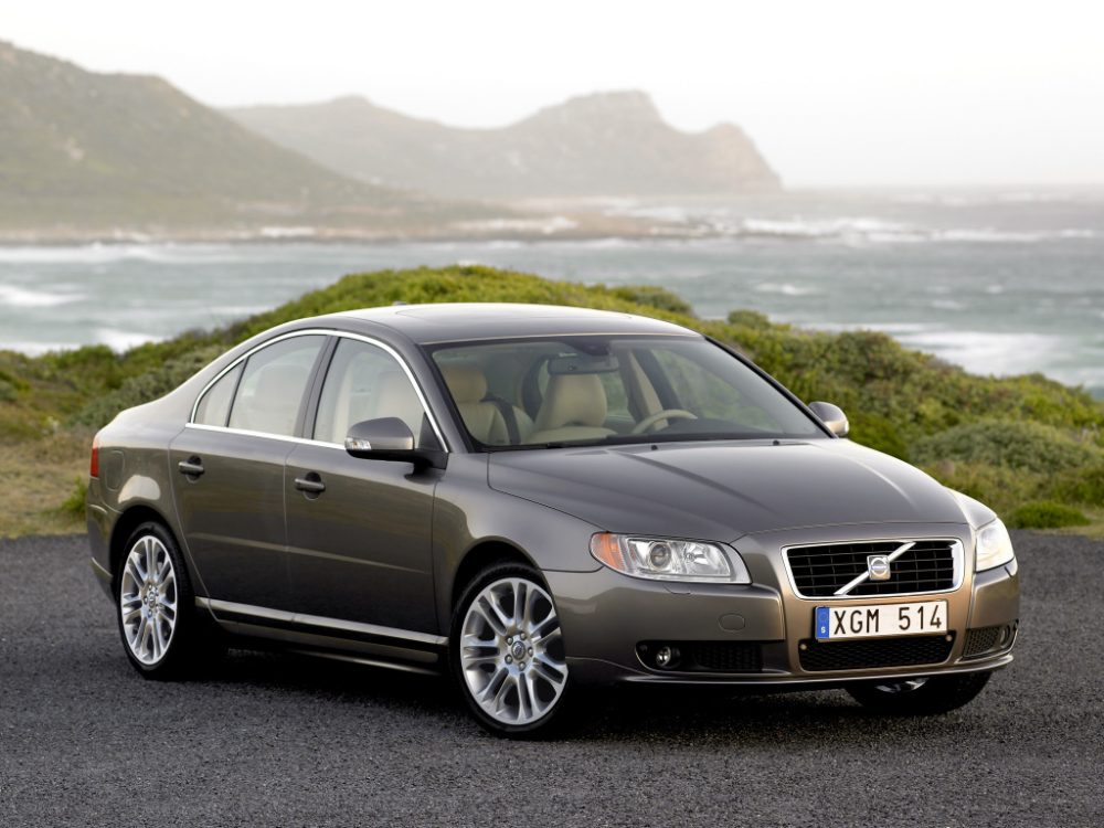 Volvo S80 (2010) – schematy bezpieczników i przekaźników