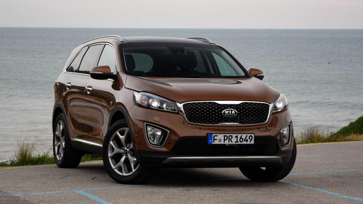 Kia Sorento III (2016-2017) – schematy bezpieczników i przekaźników