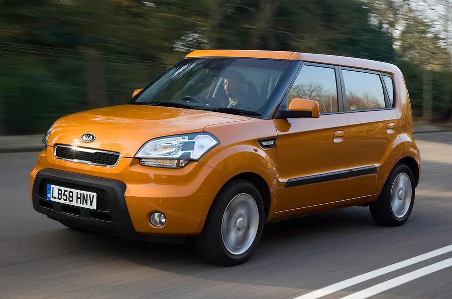 Kia Soul I (2009) – schematy bezpieczników i przekaźników