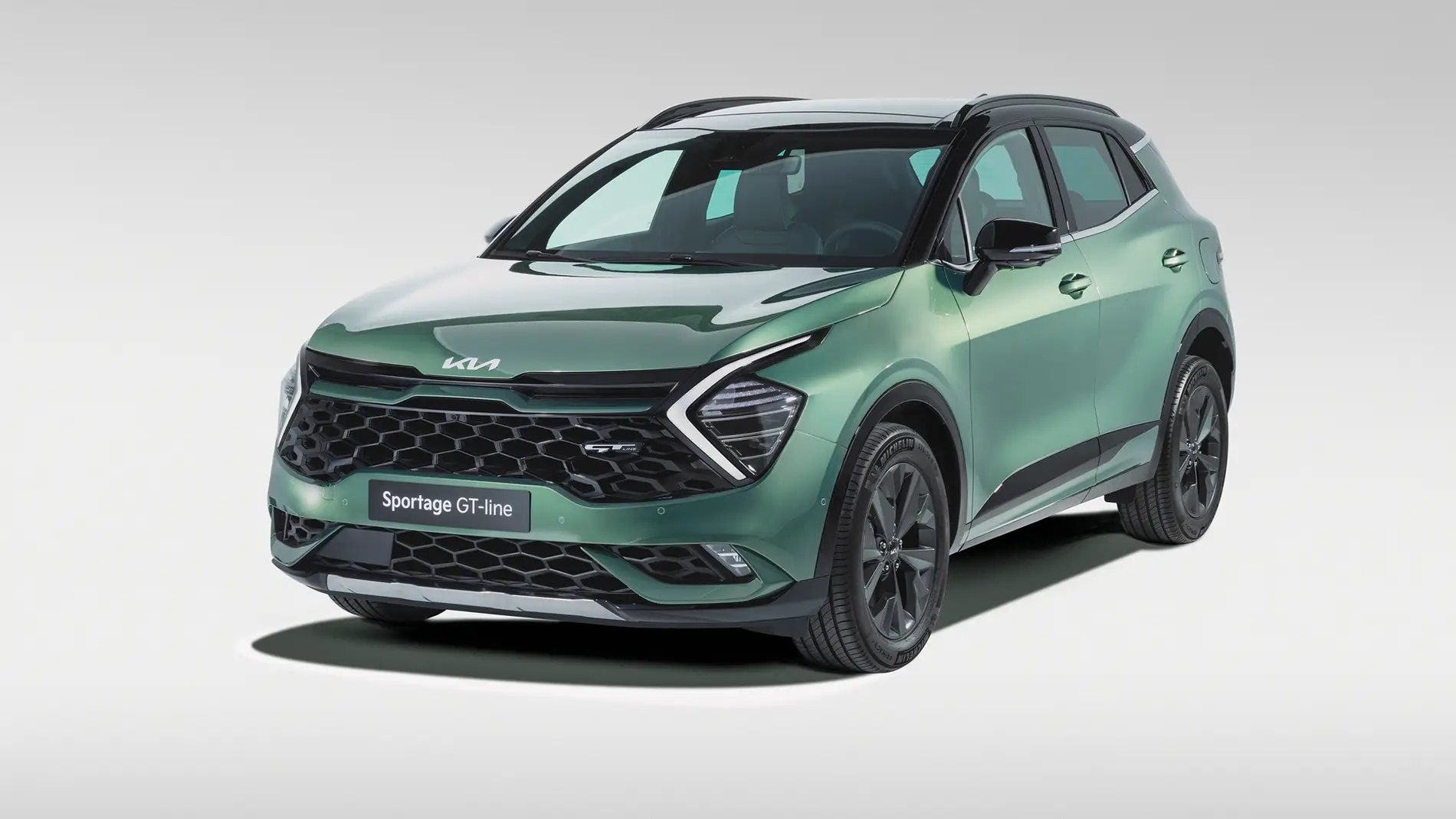 Kia Sportage V PHEV/Hybrid (2023) – schematy bezpieczników i przekaźników
