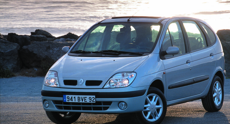 Renault Scenic I (1996-2003) – schematy bezpieczników i przekaźników