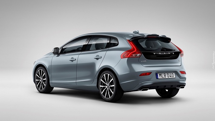 Volvo V40 (2017) – schematy bezpieczników i przekaźników