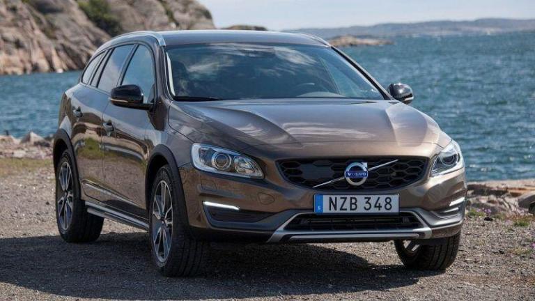 Volvo V60 (2013) – schematy bezpieczników i przekaźników