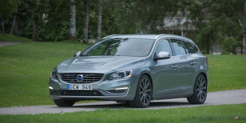 Volvo V60 (2014) – schematy bezpieczników i przekaźników