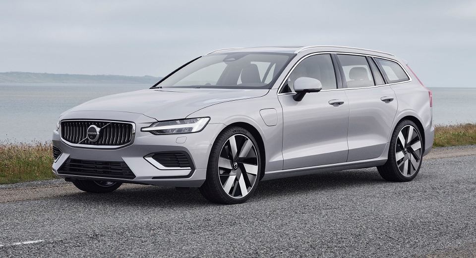 Volvo V60 (2022) – schematy bezpieczników i przekaźników