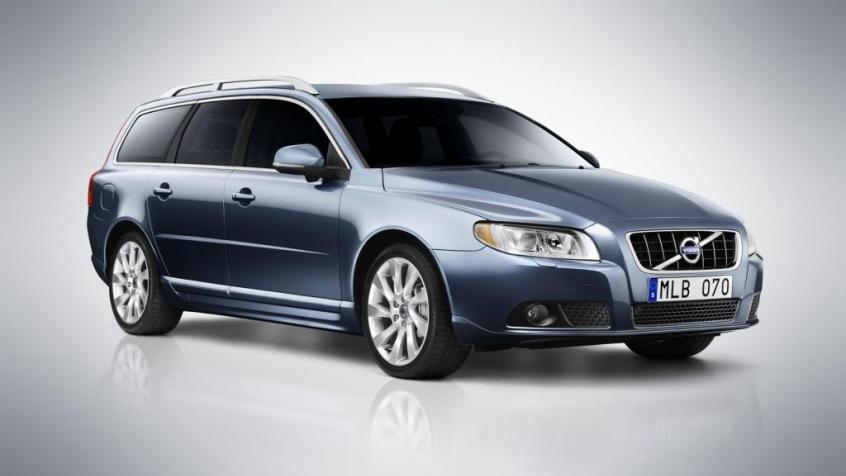 Volvo V70 i XC70 (2015) – schematy bezpieczników i przekaźników