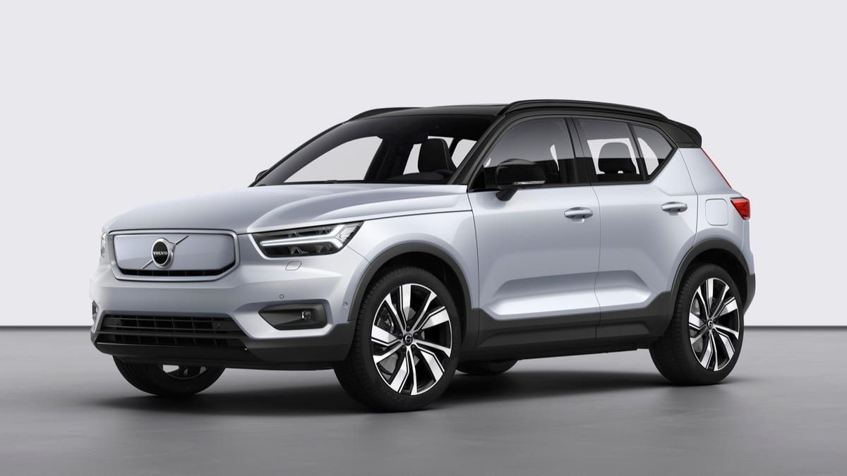 Volvo XC40 Recharge Pure Electric (2022) – schematy bezpieczników i przekaźników