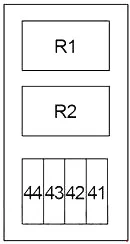 Infiniti M35, M45 (2006-2010) - schematy bezpieczników i przekaźników