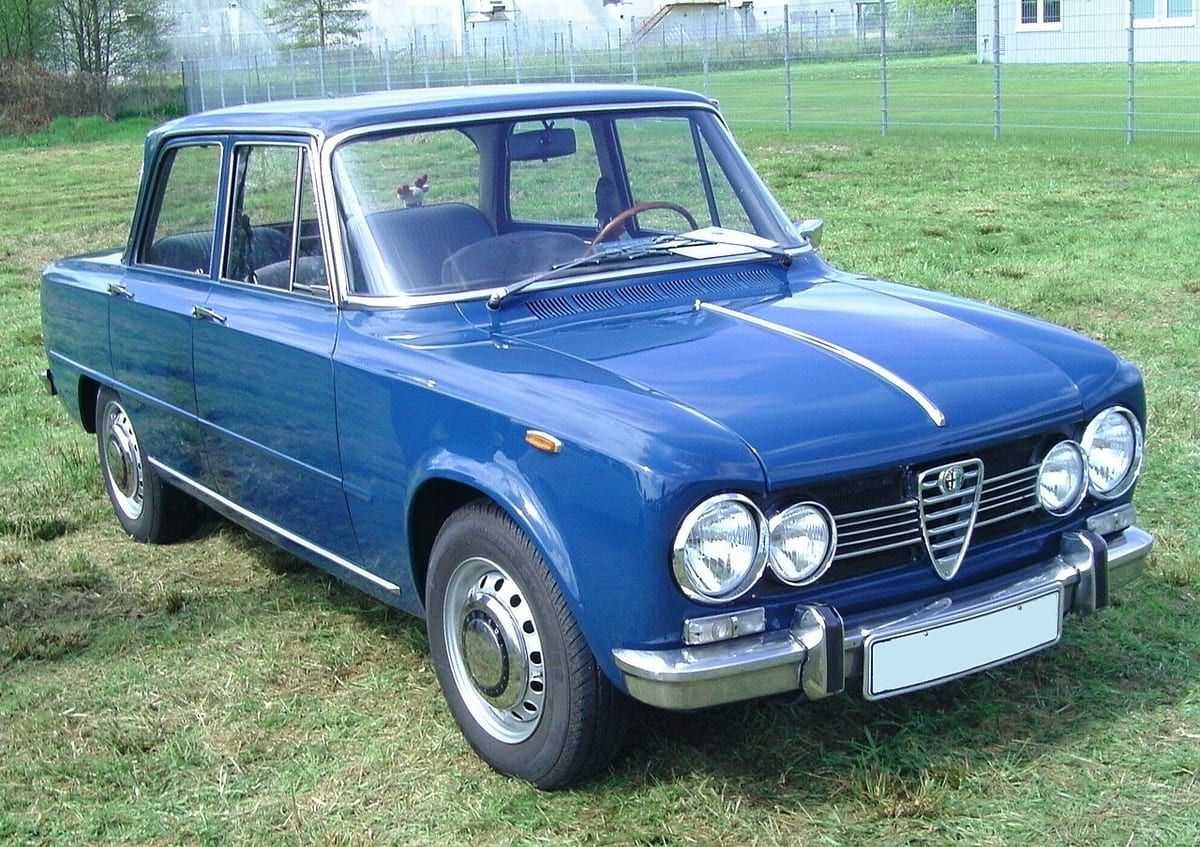 Alfa Romeo Giulia (2016-2019) – schematy bezpieczników i przekaźników