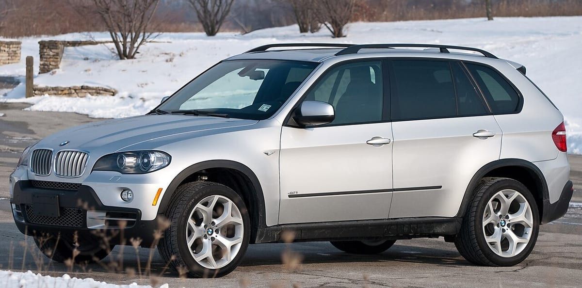 BMW X5 E70 (2007-2013) – schematy bezpieczników i przekaźników