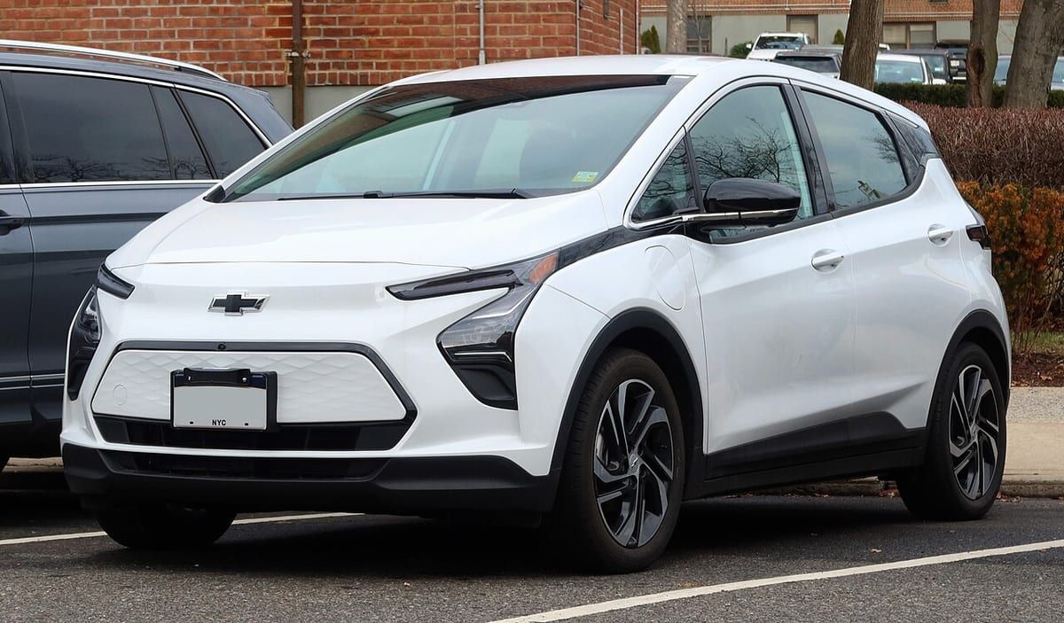 Chevrolet Bolt EV (2016-2022) – schematy bezpieczników i przekaźników