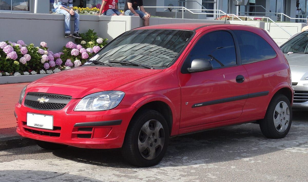 Chevrolet Celta (2006-2015) – schematy bezpieczników i przekaźników
