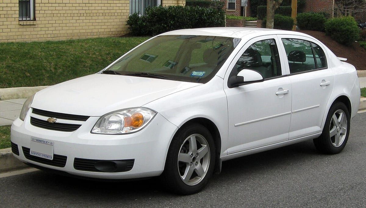 Chevrolet Cobalt (2011-2018) – schematy bezpieczników i przekaźników
