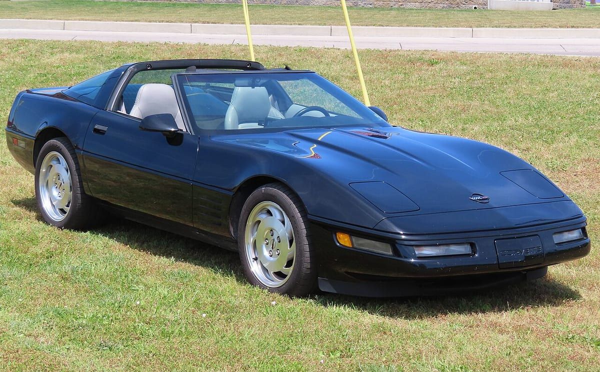 Chevrolet Corvette (C4, ZR1) (1993-1996) – schematy bezpieczników i przekaźników