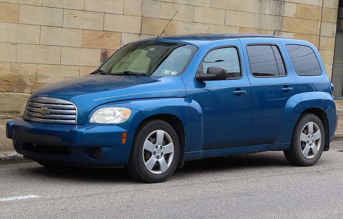 Chevrolet HHR (2006-2011) – schematy bezpieczników i przekaźników
