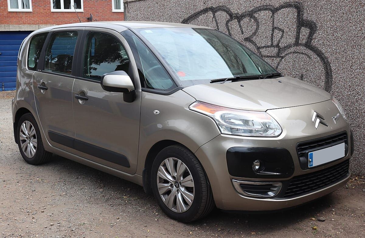 Citroën C3 Picasso (2009-2017) – schematy bezpieczników i przekaźników