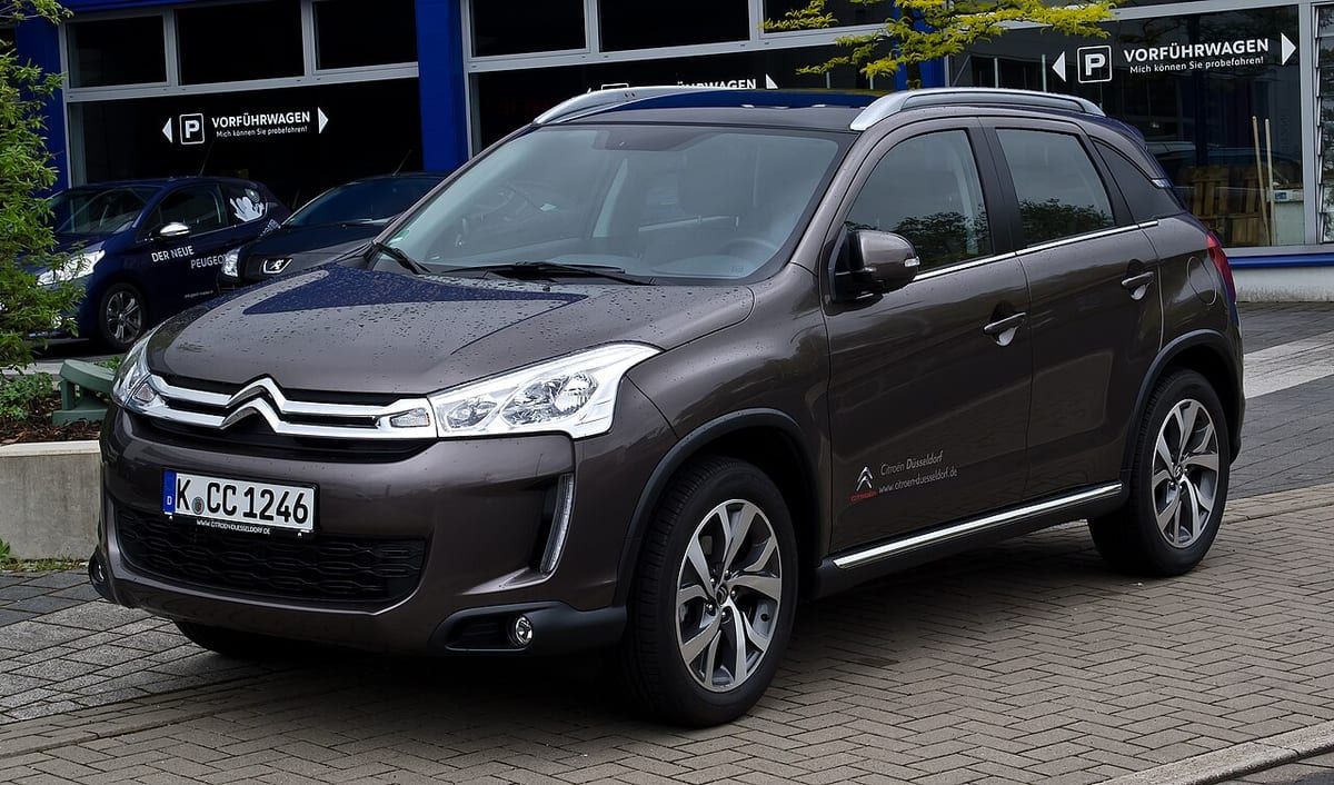 Citroën C4 Aircross (2012-2017) – schematy bezpieczników i przekaźników