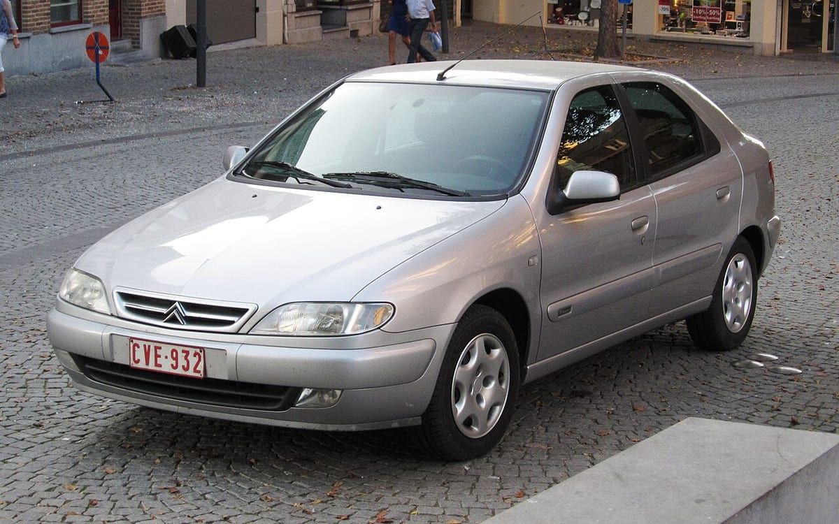 Citroën Xsara (1997-2005) – schematy bezpieczników i przekaźników