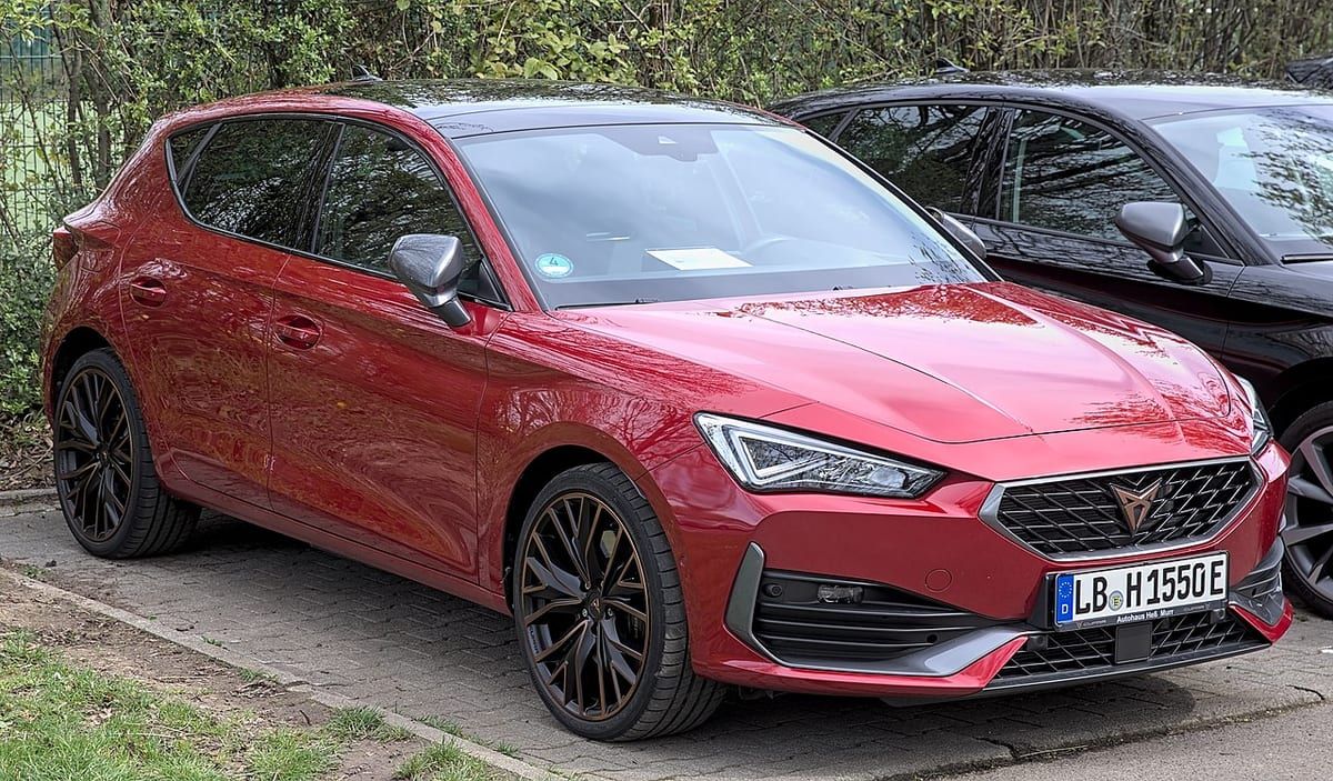 Cupra Leon II (2020) – schematy bezpieczników i przekaźników