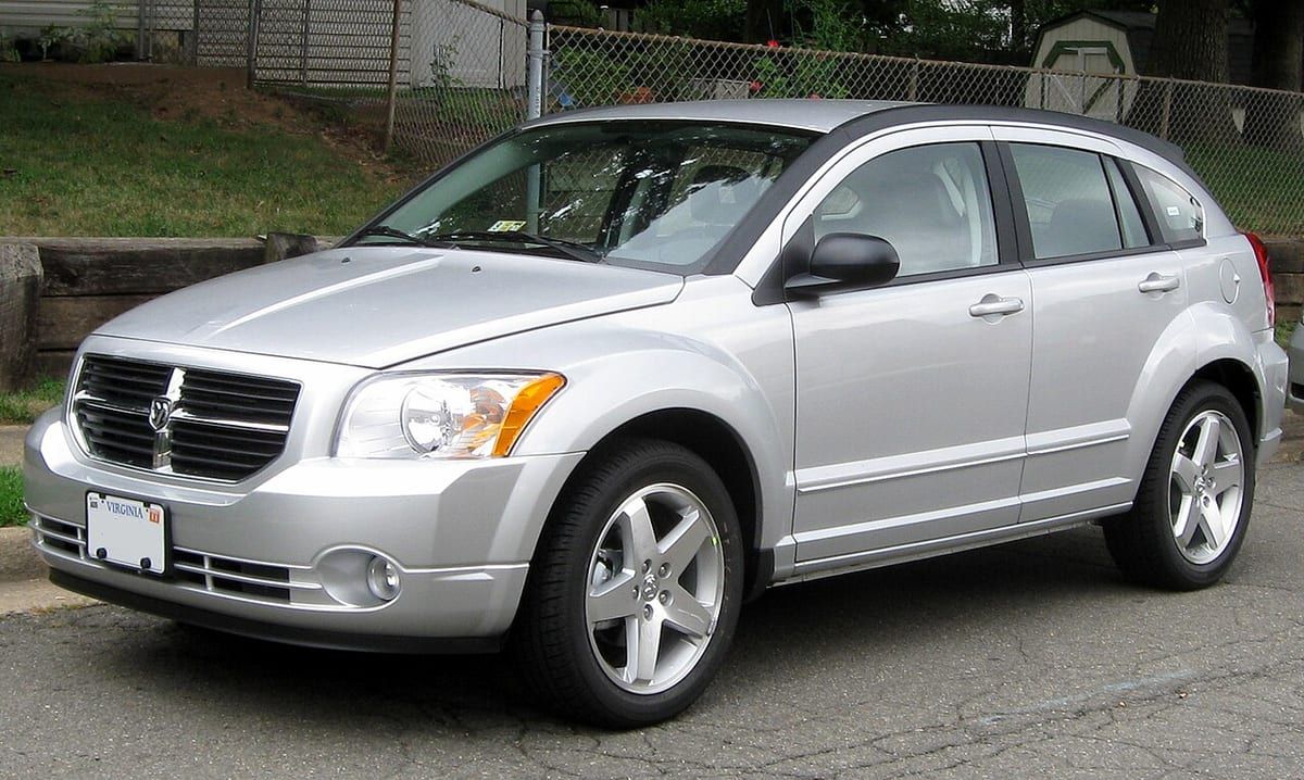 Dodge Caliber (2009-2010) – schematy bezpieczników i przekaźników