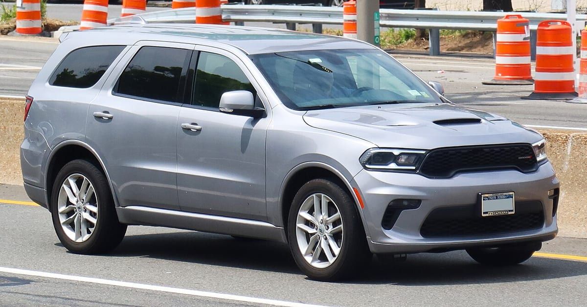 Dodge Durango (2004-2009) – schematy bezpieczników i przekaźników