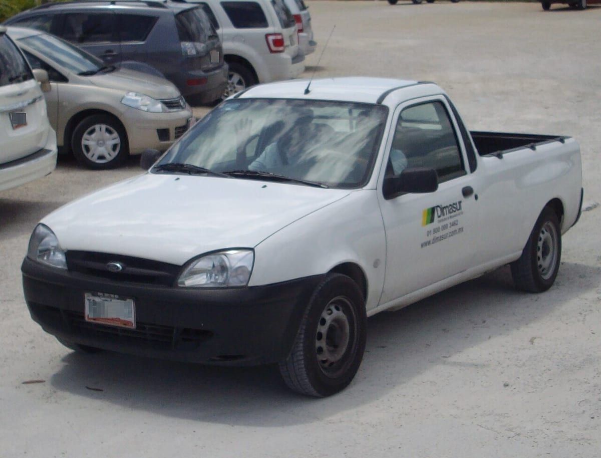 Ford Courier (2000-2010) – schematy bezpieczników i przekaźników