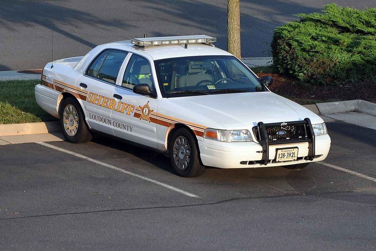 Ford Crown Victoria I (1991-1997) – schematy bezpieczników i przekaźników
