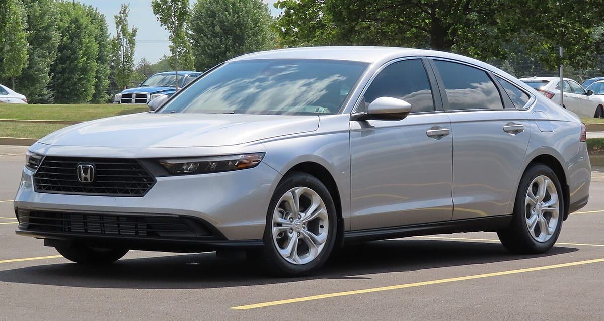 Honda Accord VIII (2008-2012) – schematy bezpieczników i przekaźników