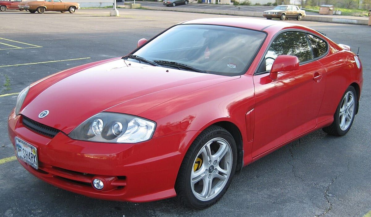 Hyundai Coupe i Tiburon (2002-2003) – schematy bezpieczników i przekaźników