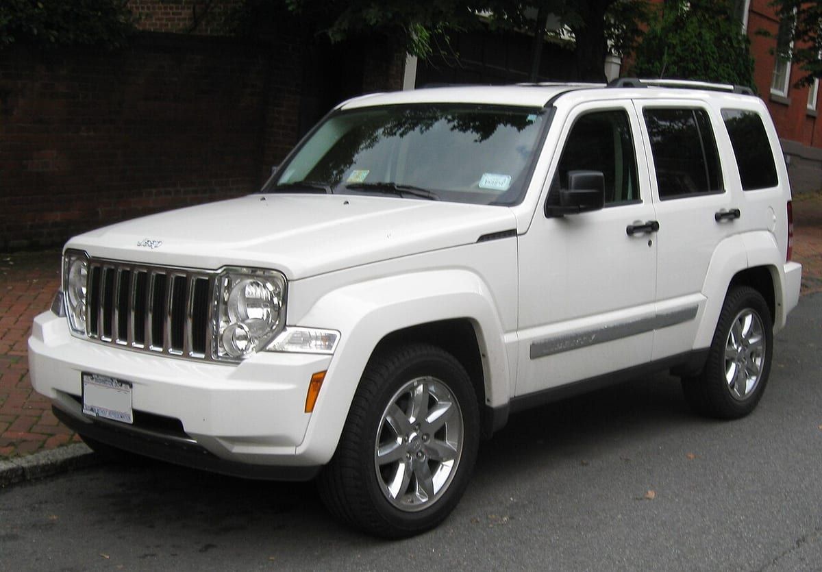 Jeep Cherokee KK (2011-2013) – schematy bezpieczników i przekaźników
