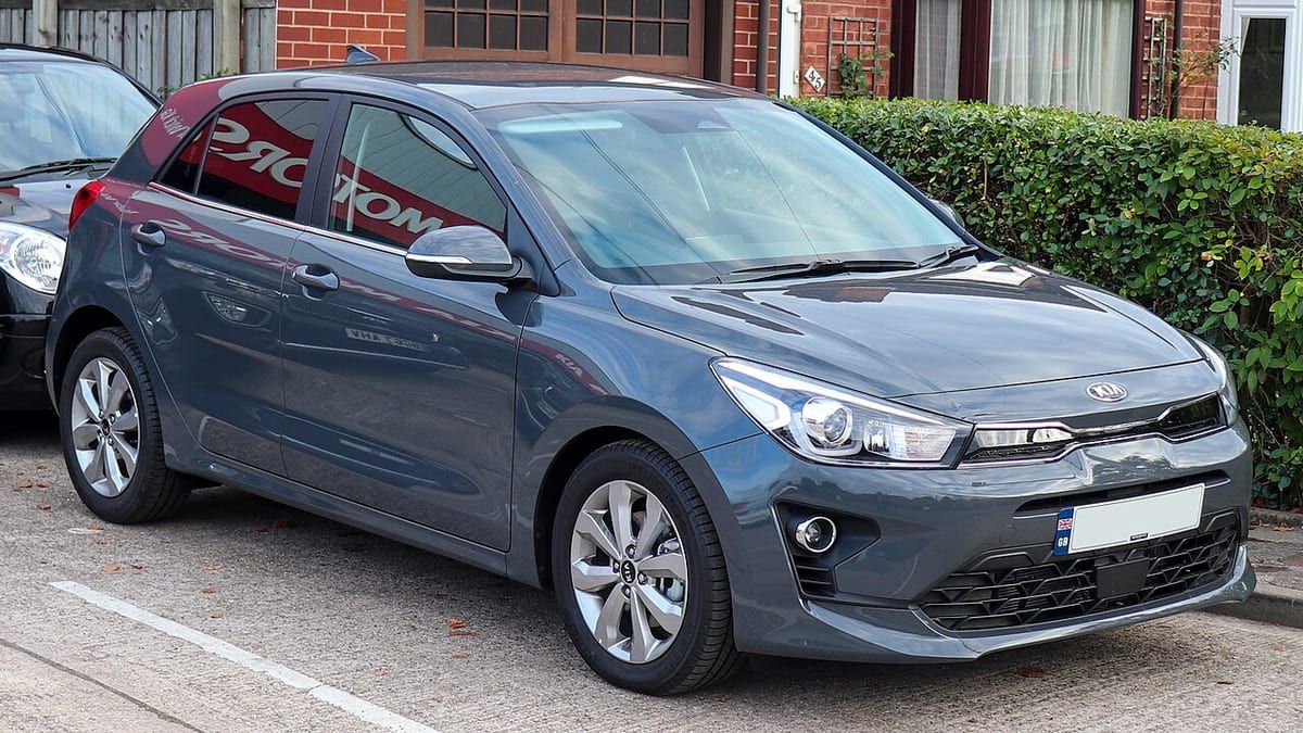 Kia Rio II (2006-2011) – schematy bezpieczników i przekaźników