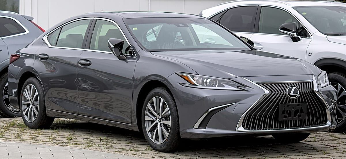 Lexus ES 350 (XV40) (2006-2012) – schematy bezpieczników i przekaźników