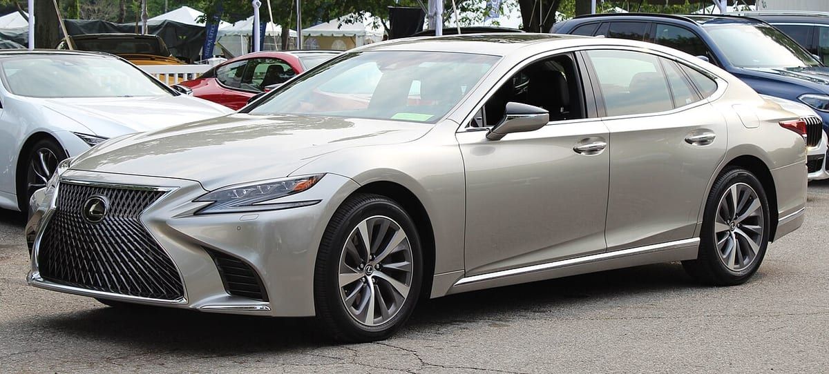 Lexus LS 430 (XF30) (2000-2006) – schematy bezpieczników i przekaźników