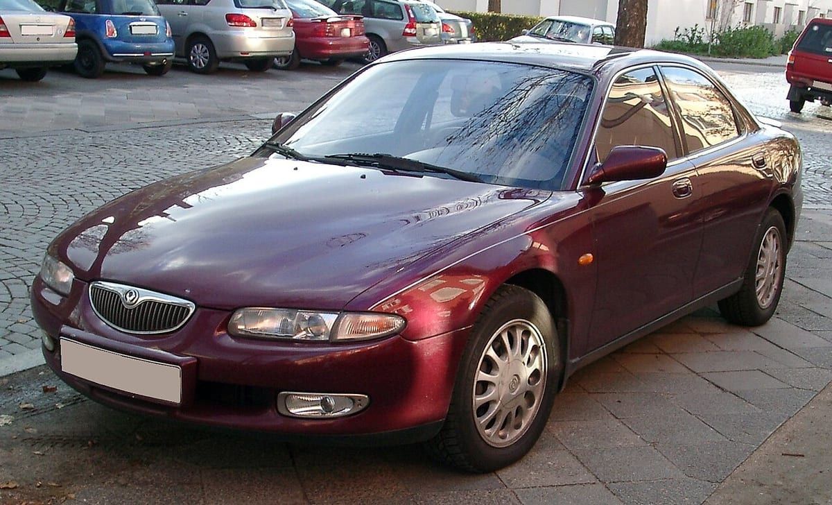 Mazda Xedos 6 (1991-1999) – schematy bezpieczników i przekaźników
