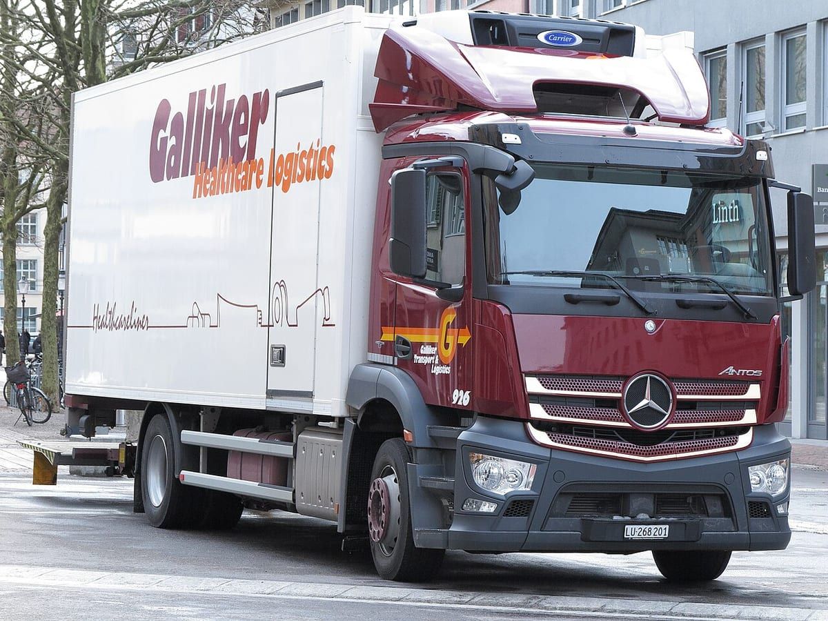 Mercedes-Benz Antos – schematy bezpieczników i przekaźników